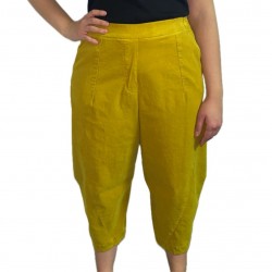 Pantalon trois quarts oversize femme coton coupe diagonales original Wendy Trendy made in Italy moutarde existe autre couleur